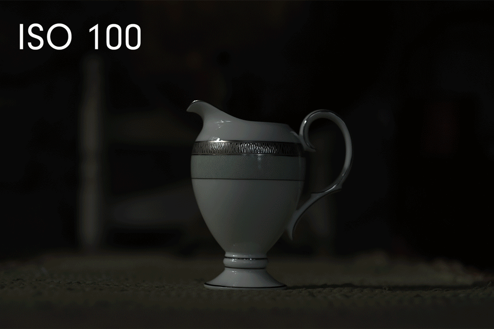 Animated comparison showing how increasing ISO changes the recorded brightness of a photograph.